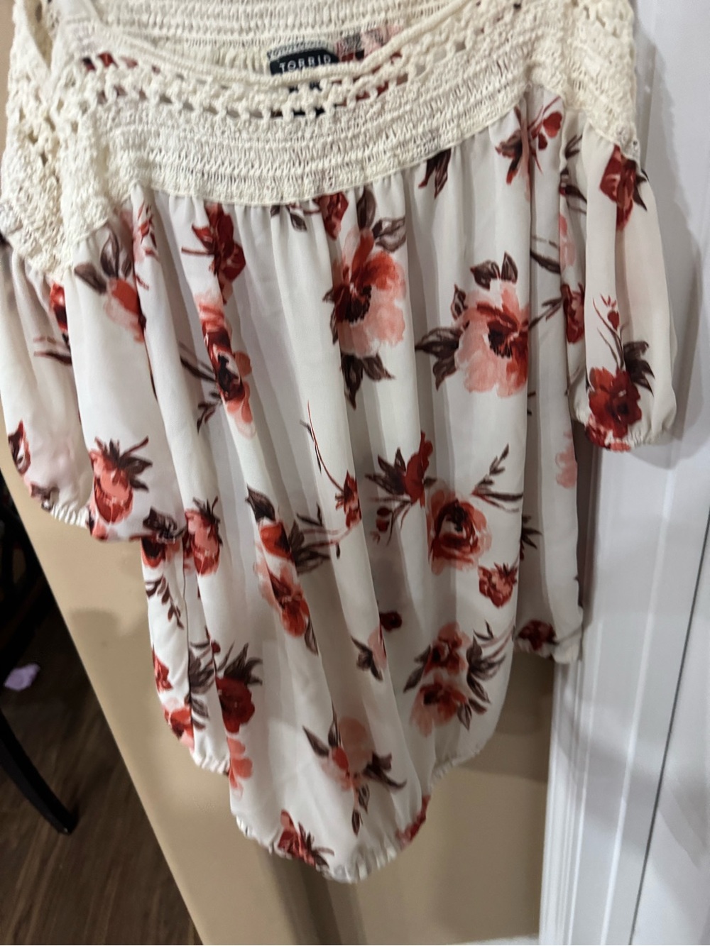 Torrid Cream Floral Crochet-Yoke Peasant Top (CL-4)